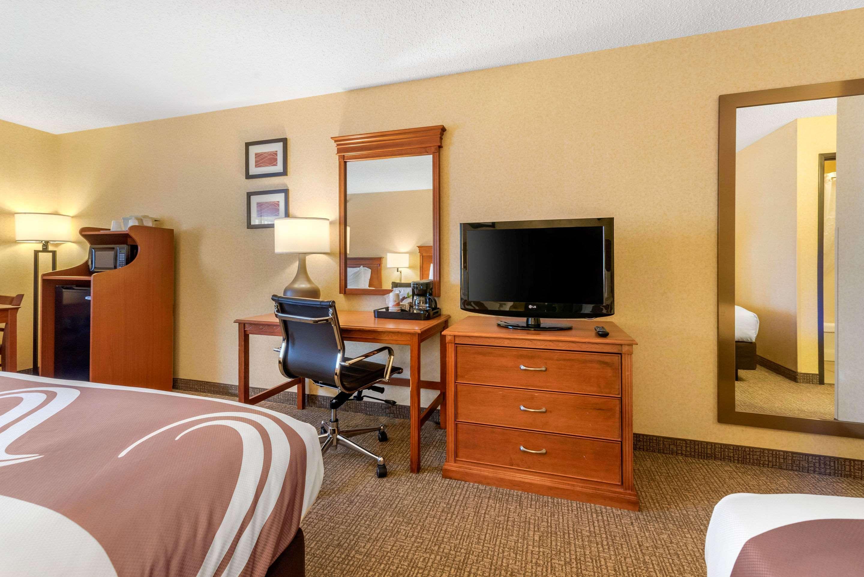 Quality Inn I-25 Пуебло Екстериор снимка